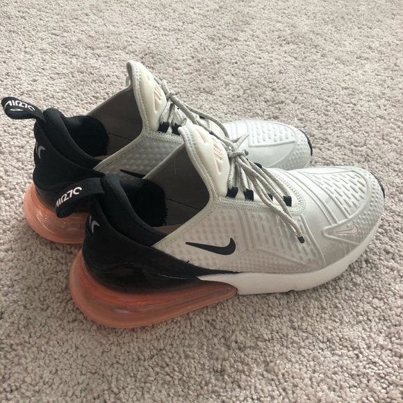 Nike Shoes - Nike Air Max